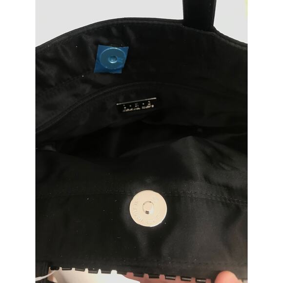 International Concept Embroidered Flower & Beaded Totes Hand Bag Black NWT - Picture 2 of 5